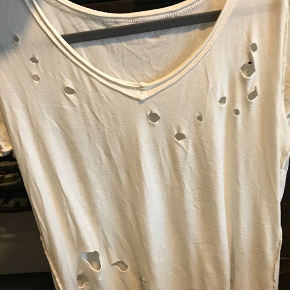 Distressed tee - Picture 2 of 3